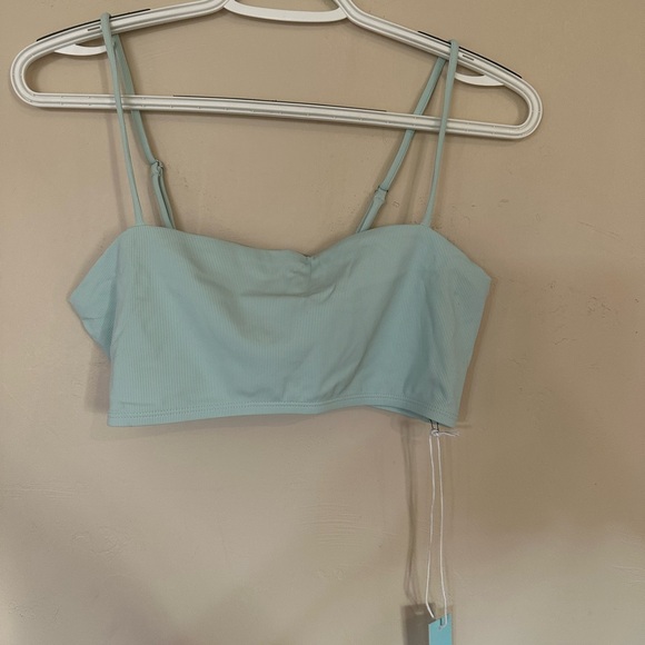 Jolyn green top - Picture 2 of 4